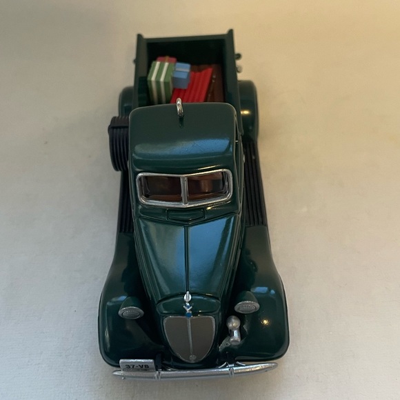 Ford Truck Hallmark Ornament - Picture 6 of 10